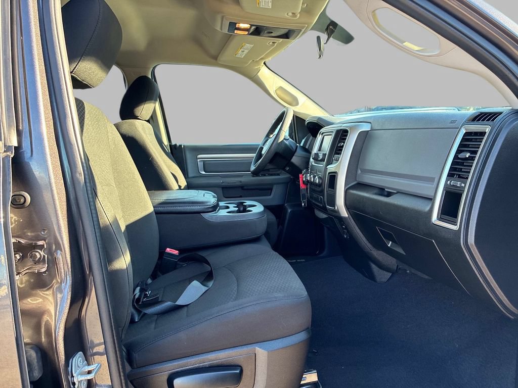 Used 2020 RAM 1500 Warlock AWD/4WD image 9