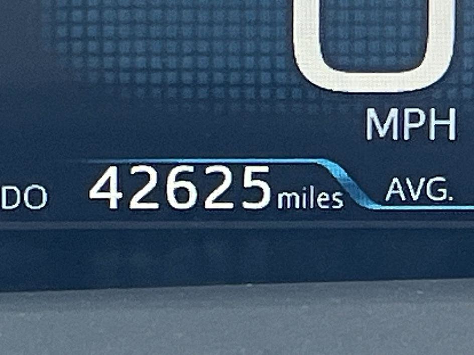 Used 2022 Toyota Prius Limited image 24