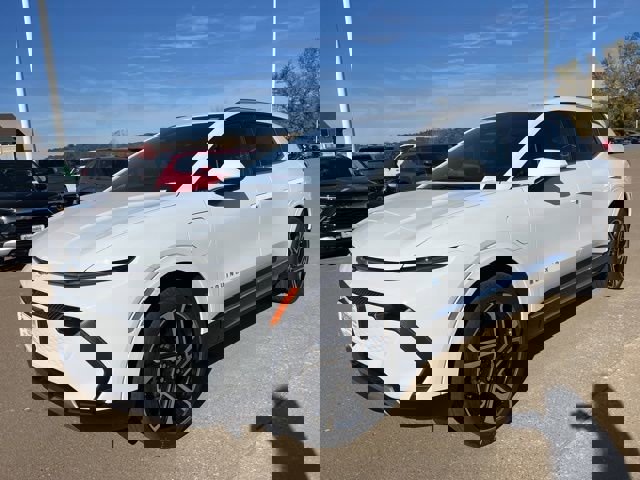 New 2026 Chevrolet Equinox EV LT w/ Convenience Package II image 8