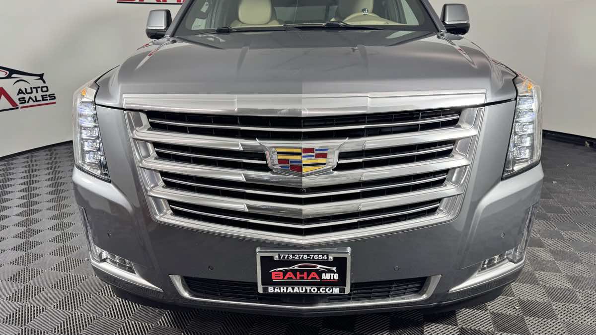 Used 2019 Cadillac Escalade Platinum AWD/4WD image 11