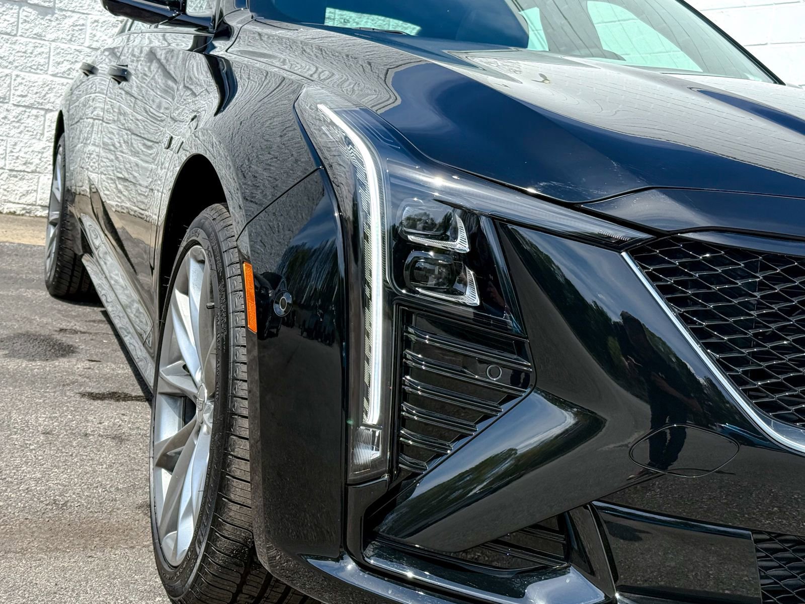 New 2025 Cadillac CT5 Sport w/ Technology Package AWD/4WD image 4