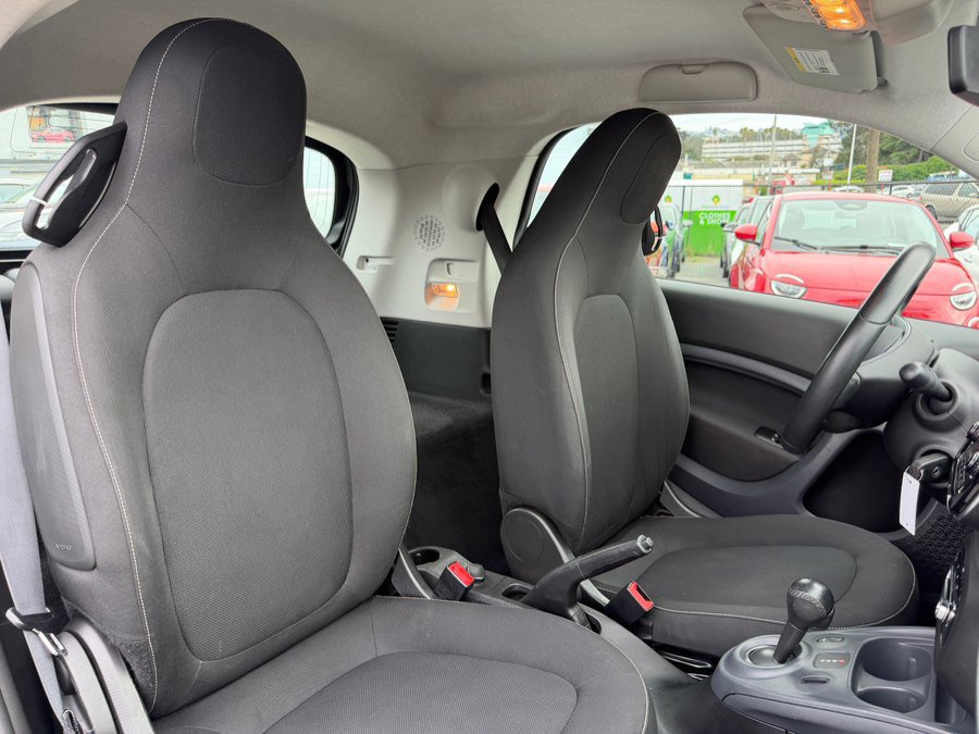 Used 2017 smart fortwo electric drive image 33