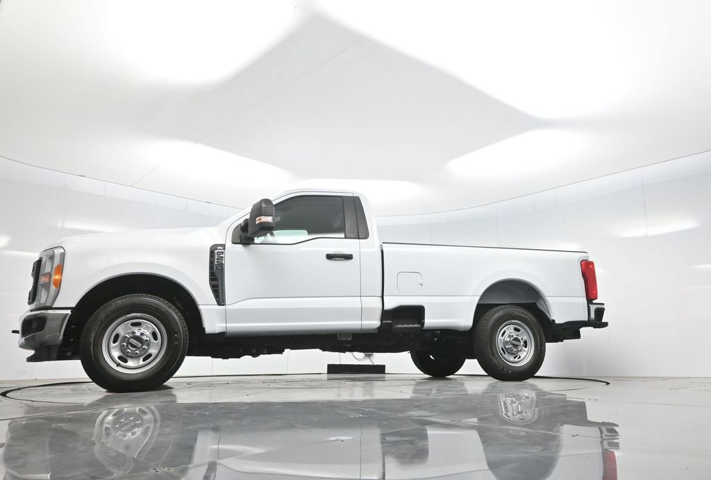 Used 2023 Ford F250 XL w/ XL Chrome Package image 7