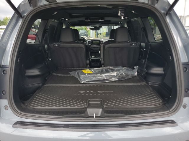Used 2022 Honda Pilot Black Edition image 9
