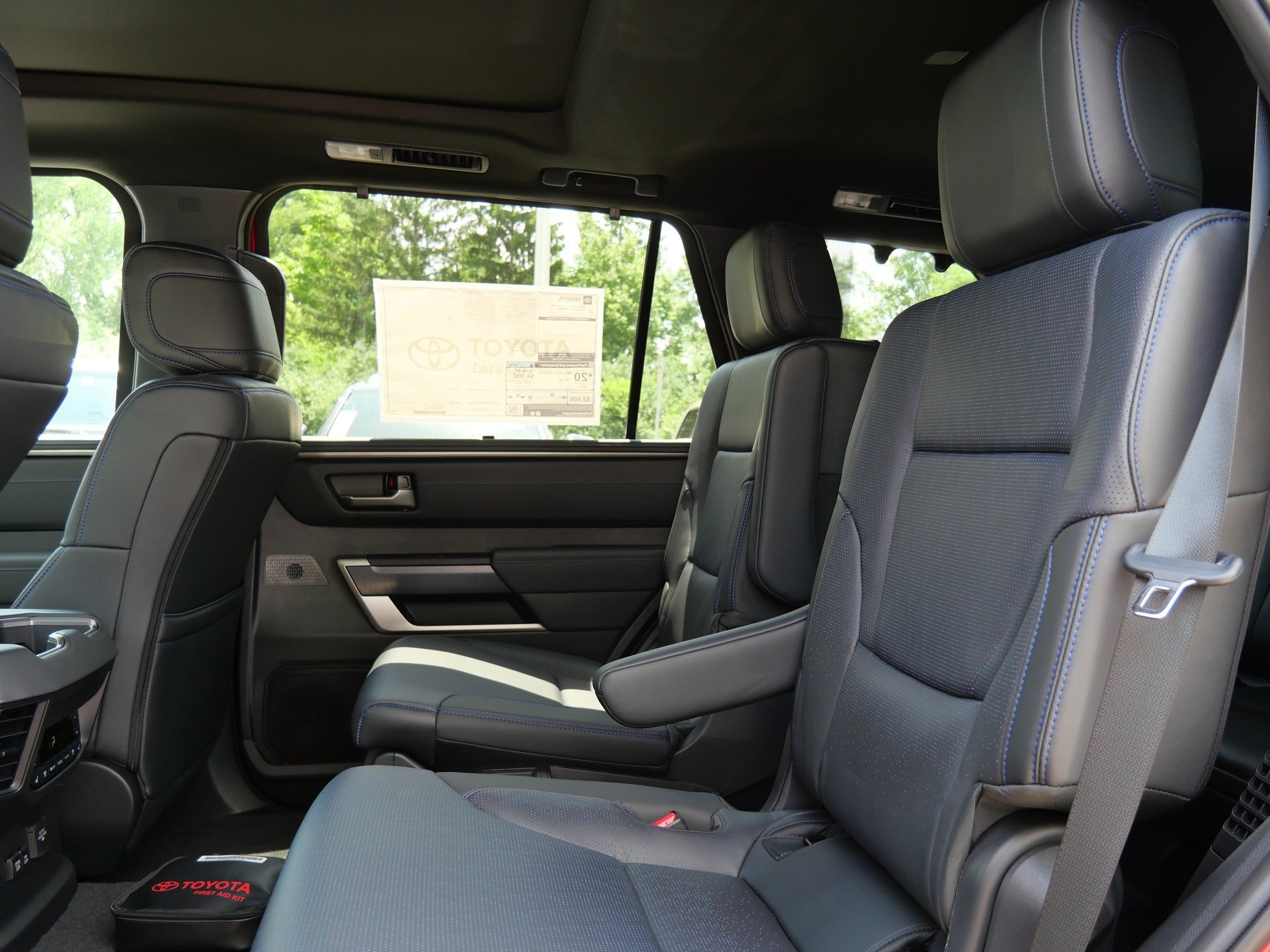 New 2026 Toyota Sequoia Platinum w/ TRD Off-Road Package AWD/4WD image 8