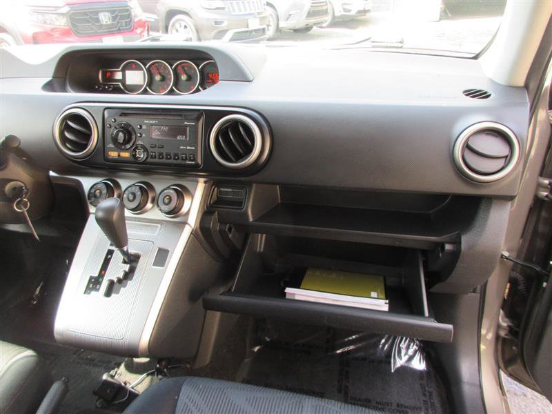 Used 2012 Scion xB image 25