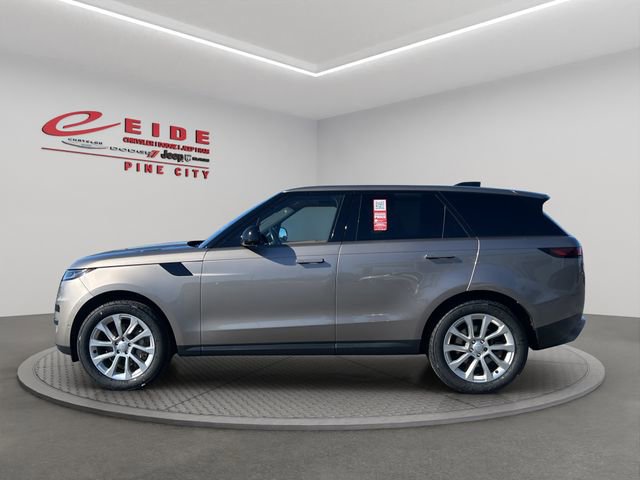 Used 2023 Land Rover Range Rover Sport SE AWD/4WD image 2