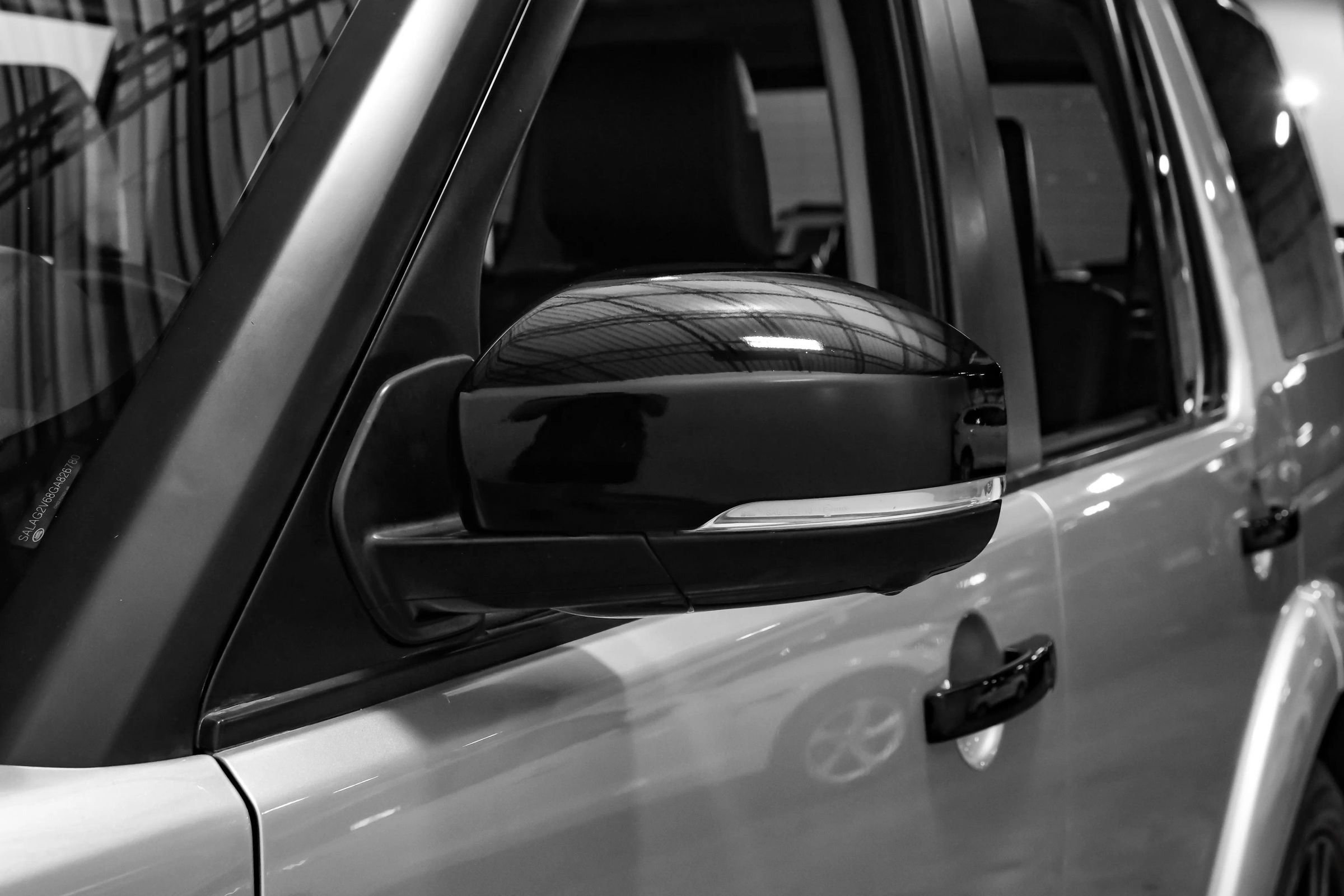 Used 2016 Land Rover LR4 HSE Silver Edition AWD/4WD image 32