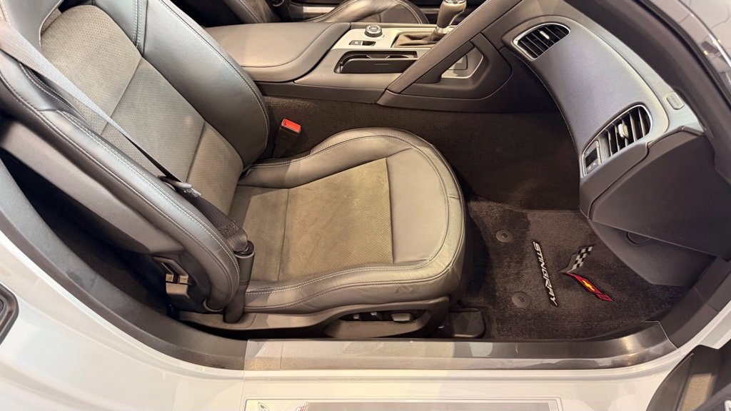 Used 2019 Chevrolet Corvette Stingray Coupe w/ 2LT Preferred Equipment Group image 22