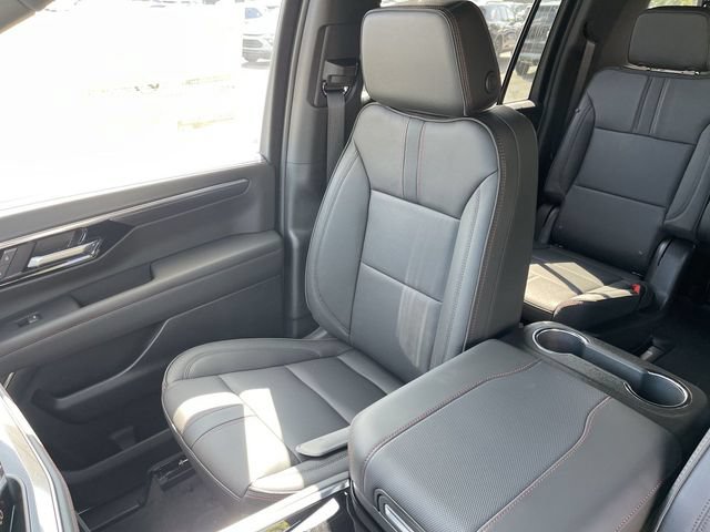 New 2026 Chevrolet Suburban RST w/ RST Capability Package AWD/4WD image 26