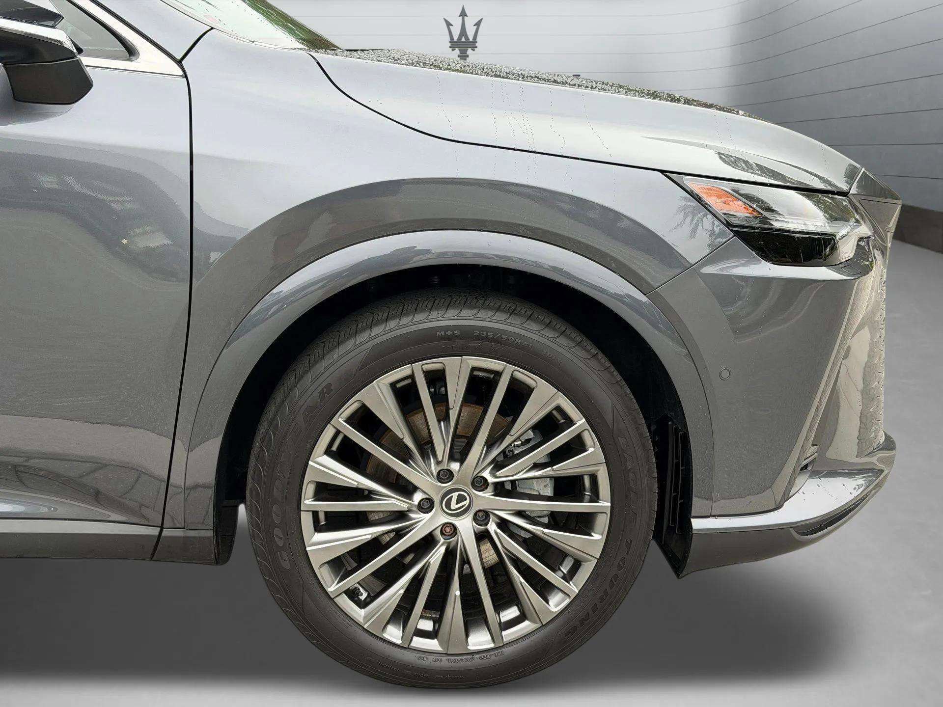 Used 2024 Lexus RX 350 FWD image 6