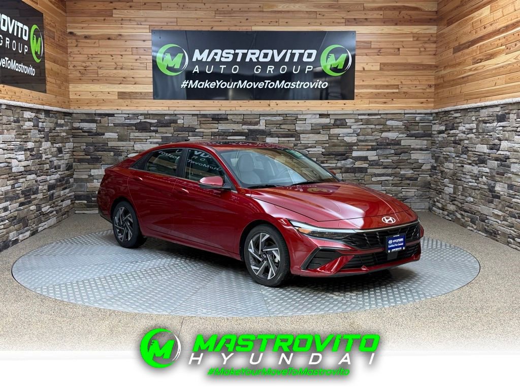 Used 2025 Hyundai Elantra Limited w/ Cargo Package