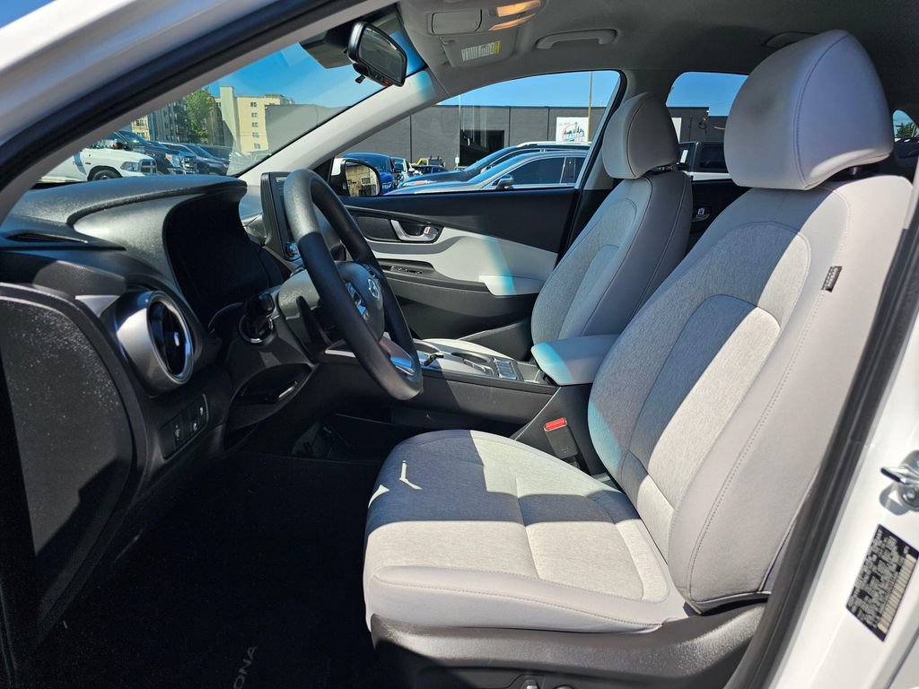 Used 2023 Hyundai Kona SE FWD image 19