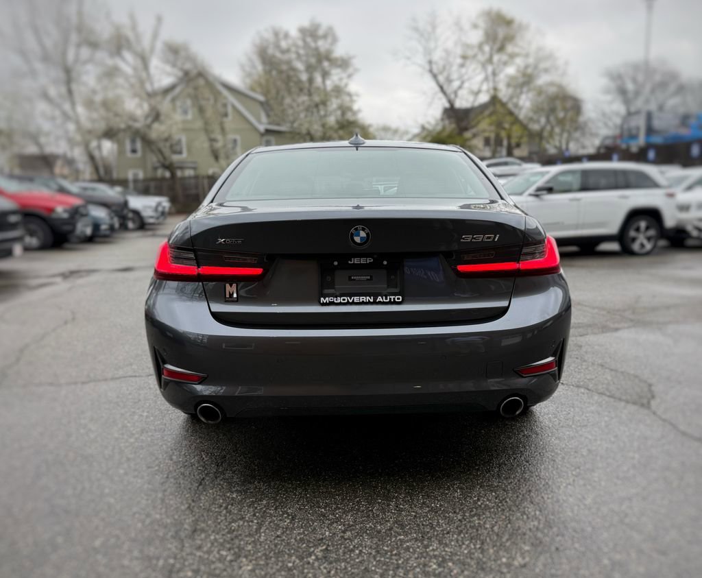 Used 2021 BMW 330i xDrive Sedan w/ Convenience Package image 10