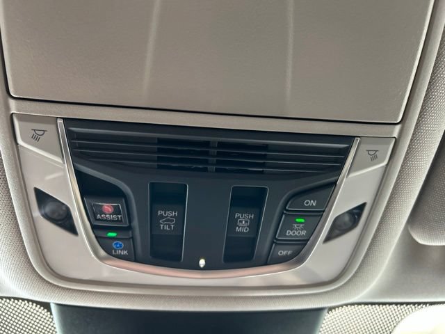 Used 2024 Acura MDX SH-AWD w/ Advance Package image 14
