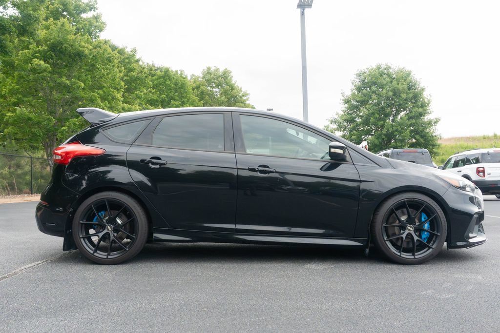 Used 2017 Ford Focus RS AWD/4WD image 11