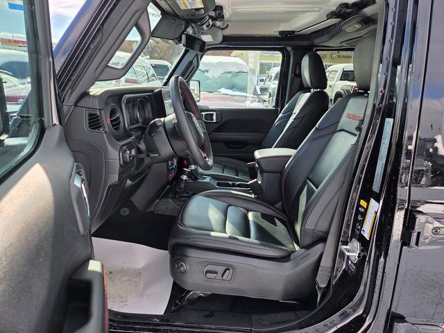 Used 2024 Jeep Gladiator Rubicon w/ Technology Group image 8