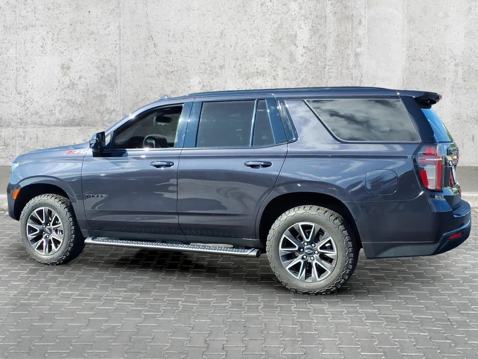 Used 2022 Chevrolet Tahoe Z71 w/ Luxury Package AWD/4WD image 8