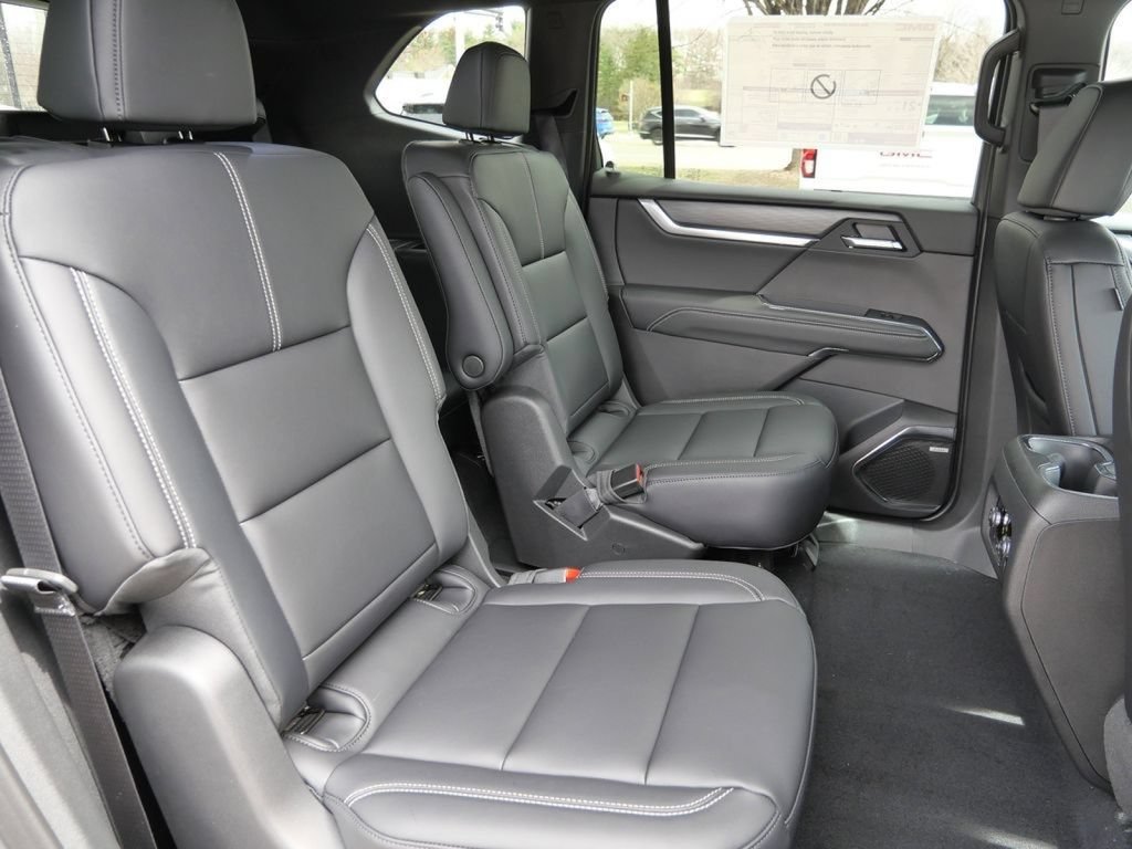 New 2026 GMC Acadia Elevation w/ Black Edition AWD/4WD image 32