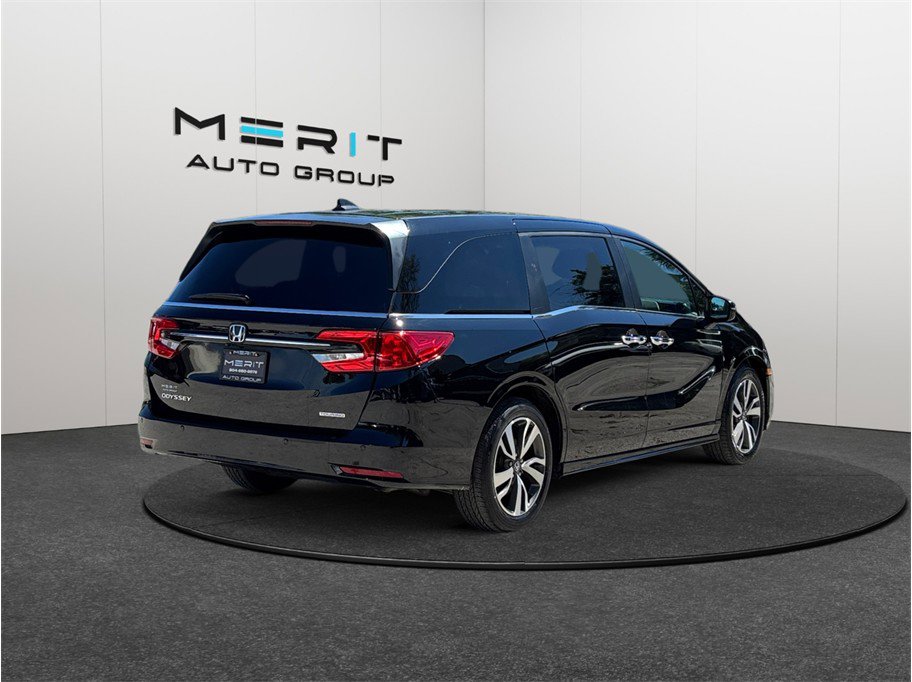 Used 2023 Honda Odyssey Touring image 9