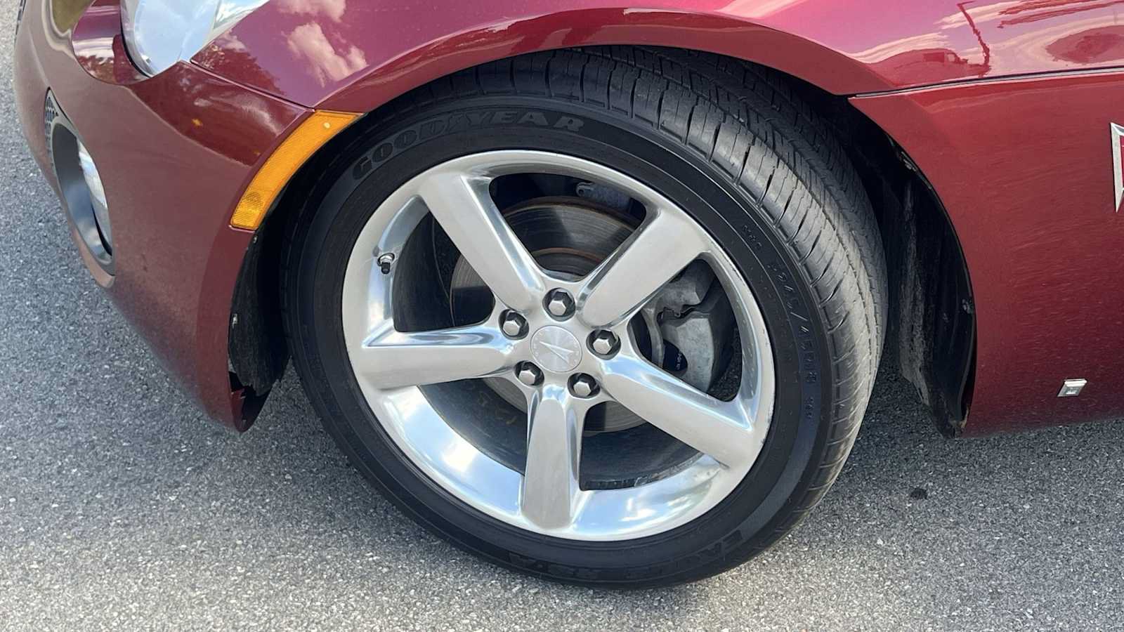 Used 2009 Pontiac Solstice GXP RWD image 23