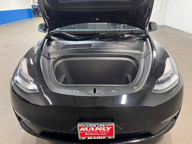Used 2021 Tesla Model Y Long Range image 9