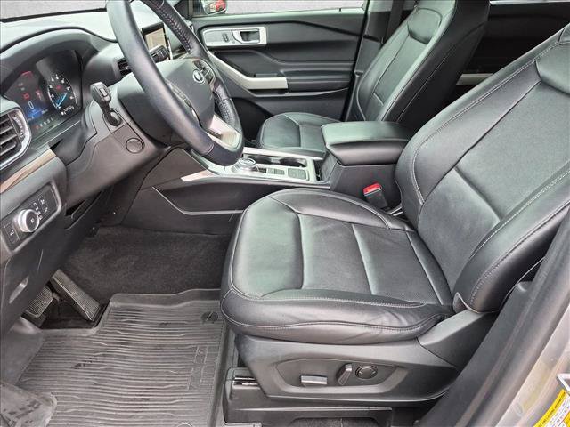 Certified 2021 Ford Explorer Limited w/ Equipment Group 301A RWD image 16