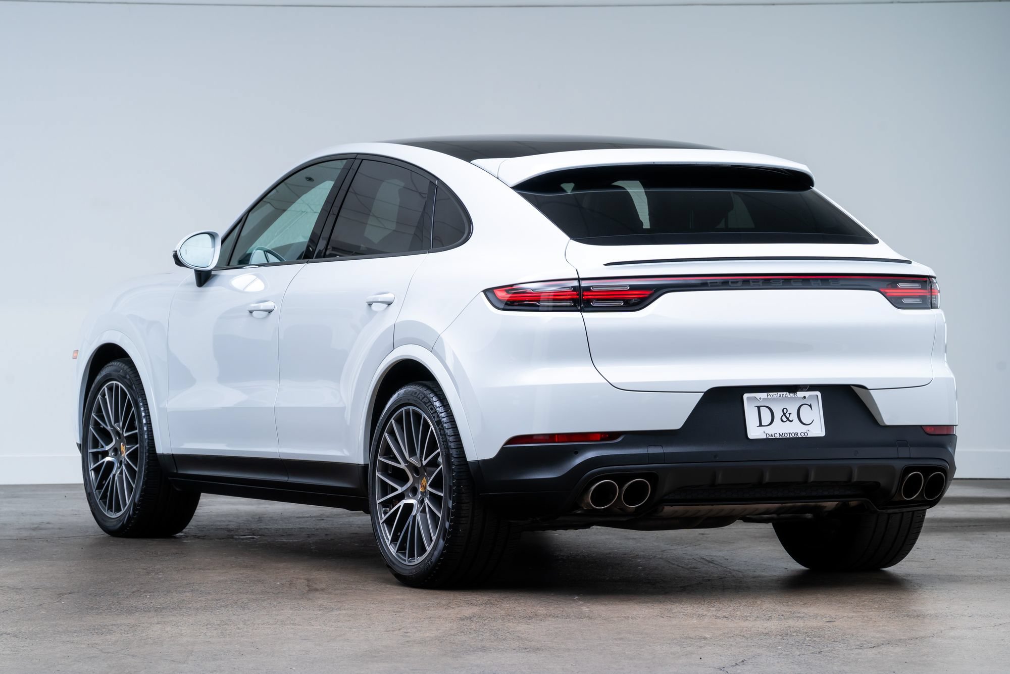 Used 2020 Porsche Cayenne S AWD/4WD image 4