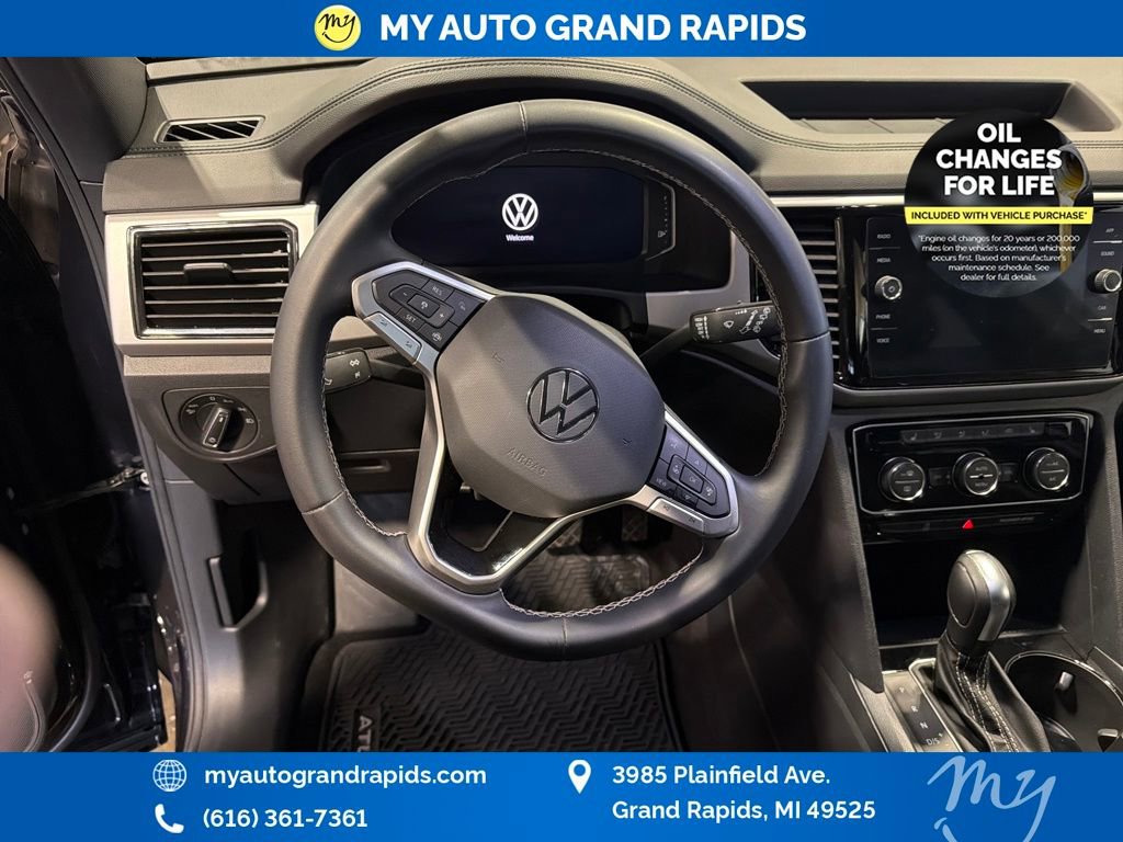 Used 2022 Volkswagen Atlas Cross Sport SE image 19