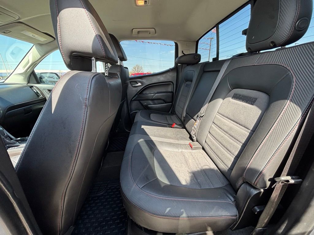 Used 2016 GMC Canyon SLE w/ All Terrain Package image 14