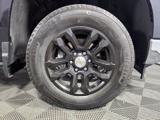 Used 2023 Chevrolet Silverado 1500 LT AWD/4WD image 11