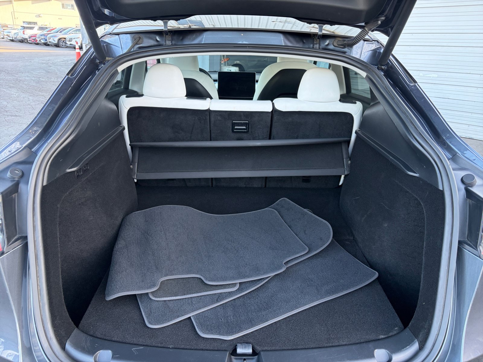 Used 2023 Tesla Model Y Long Range AWD/4WD image 25