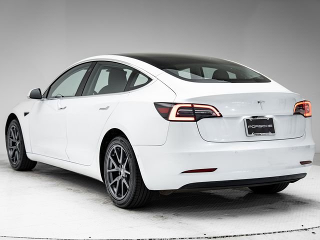 Used 2020 Tesla Model 3 Standard Range Plus image 3