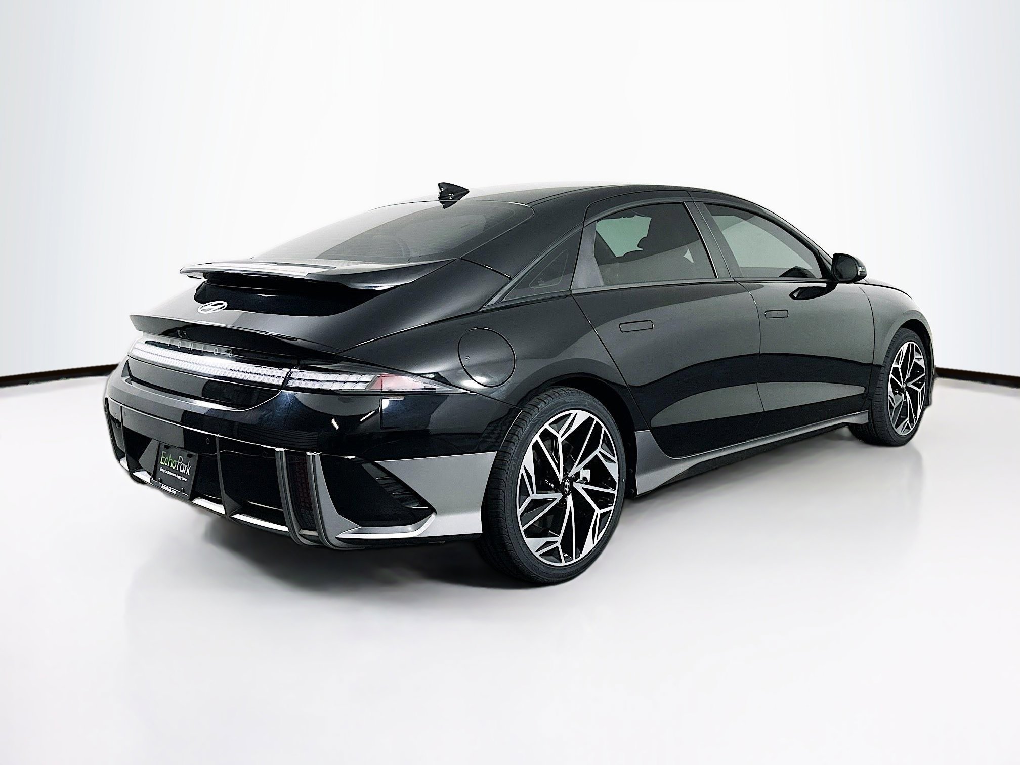 Used 2024 Hyundai Ioniq 6 SEL RWD image 9