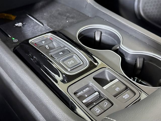 Used 2025 Honda Pilot Elite image 15