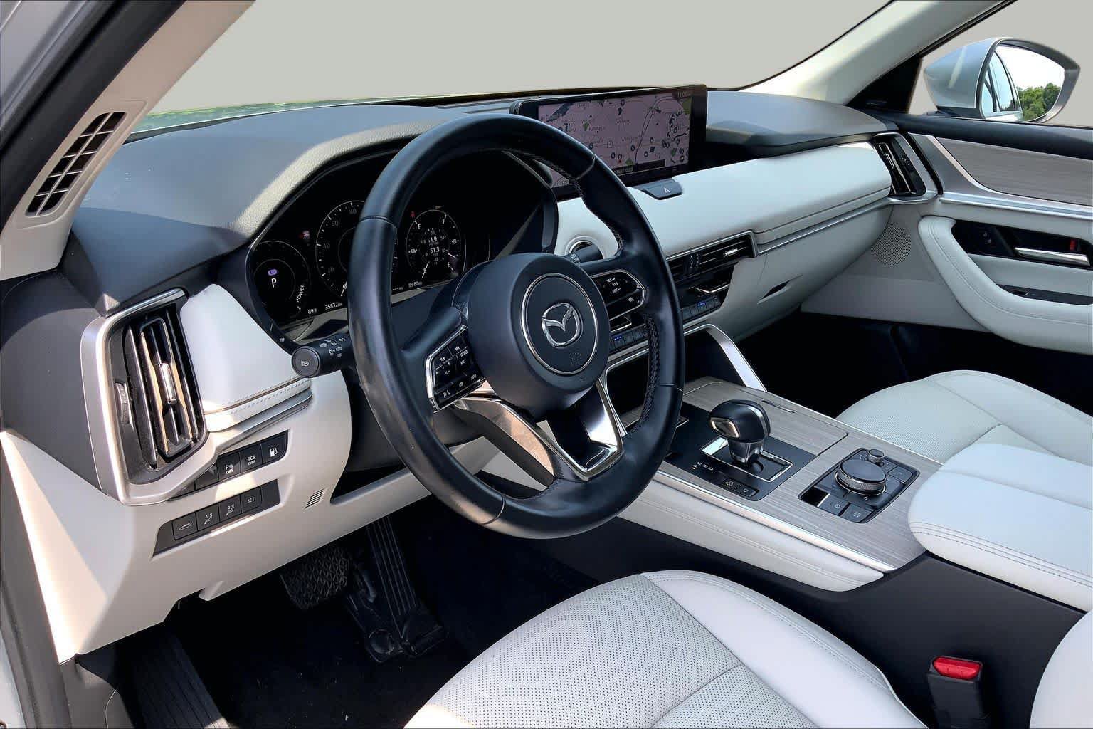 Certified 2024 MAZDA CX-90 Plug-In Hybrid w/ Premium Plus AWD/4WD image 18