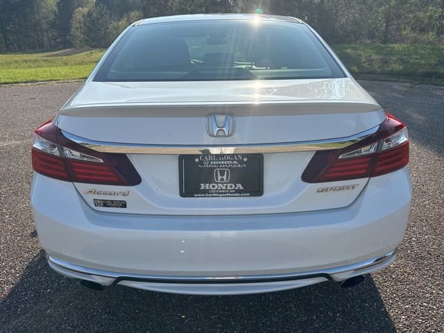 Used 2016 Honda Accord Sport image 8