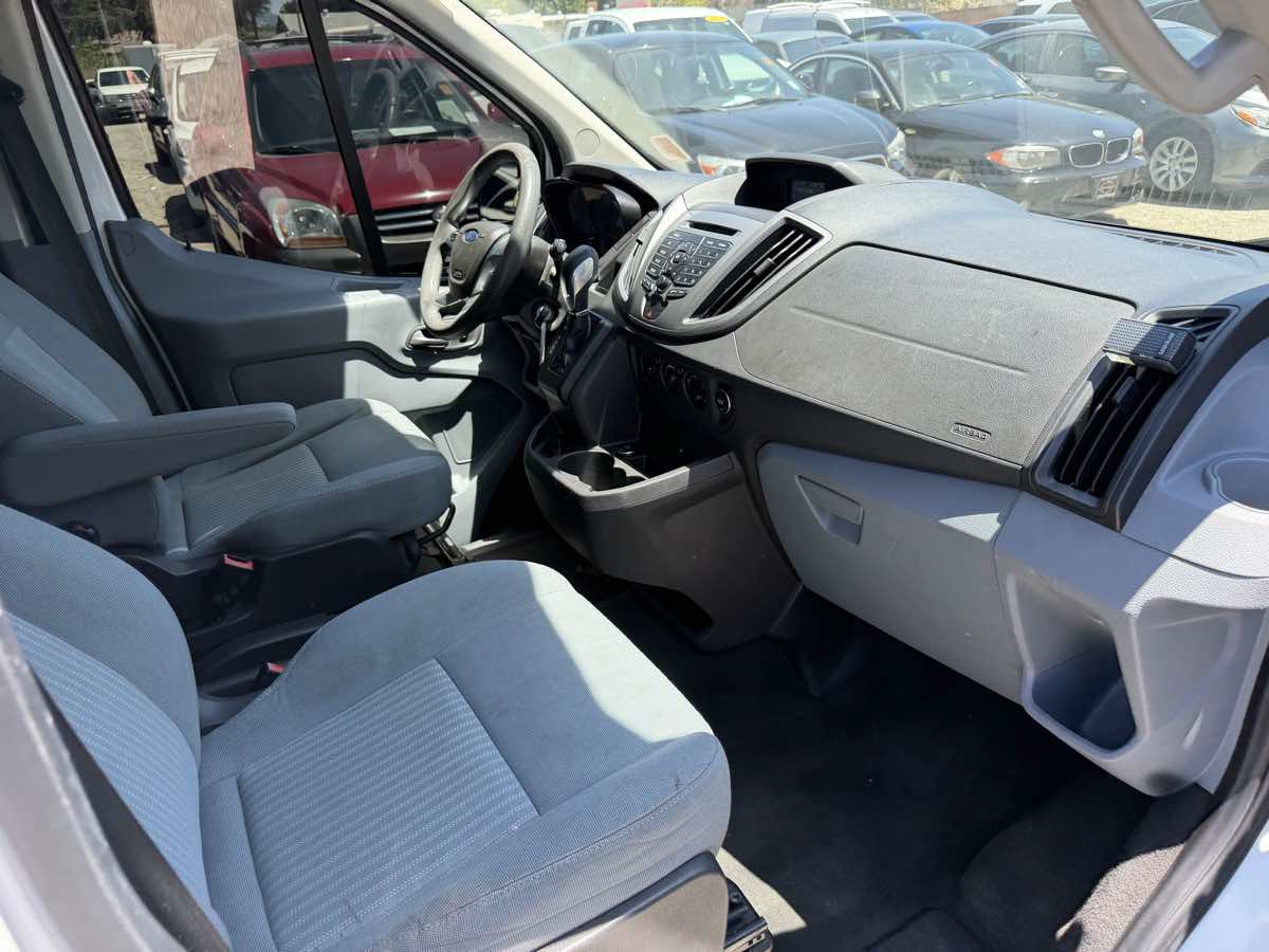 Used 2015 Ford Transit 350 XLT RWD image 9