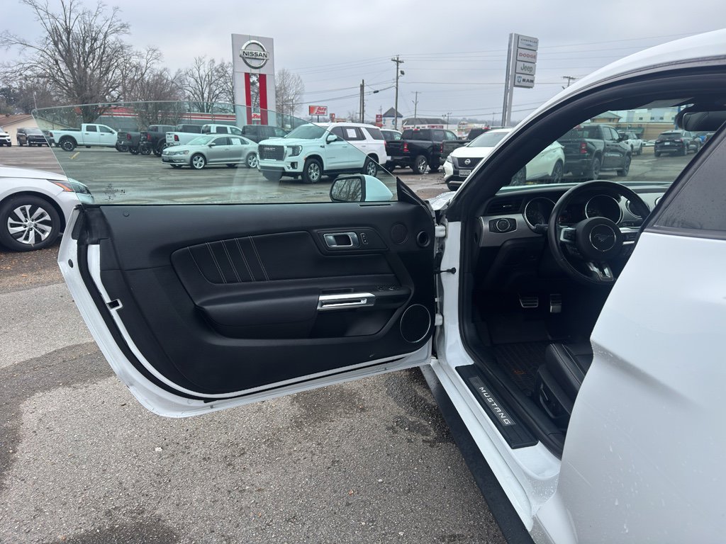 Used 2023 Ford Mustang Premium image 18