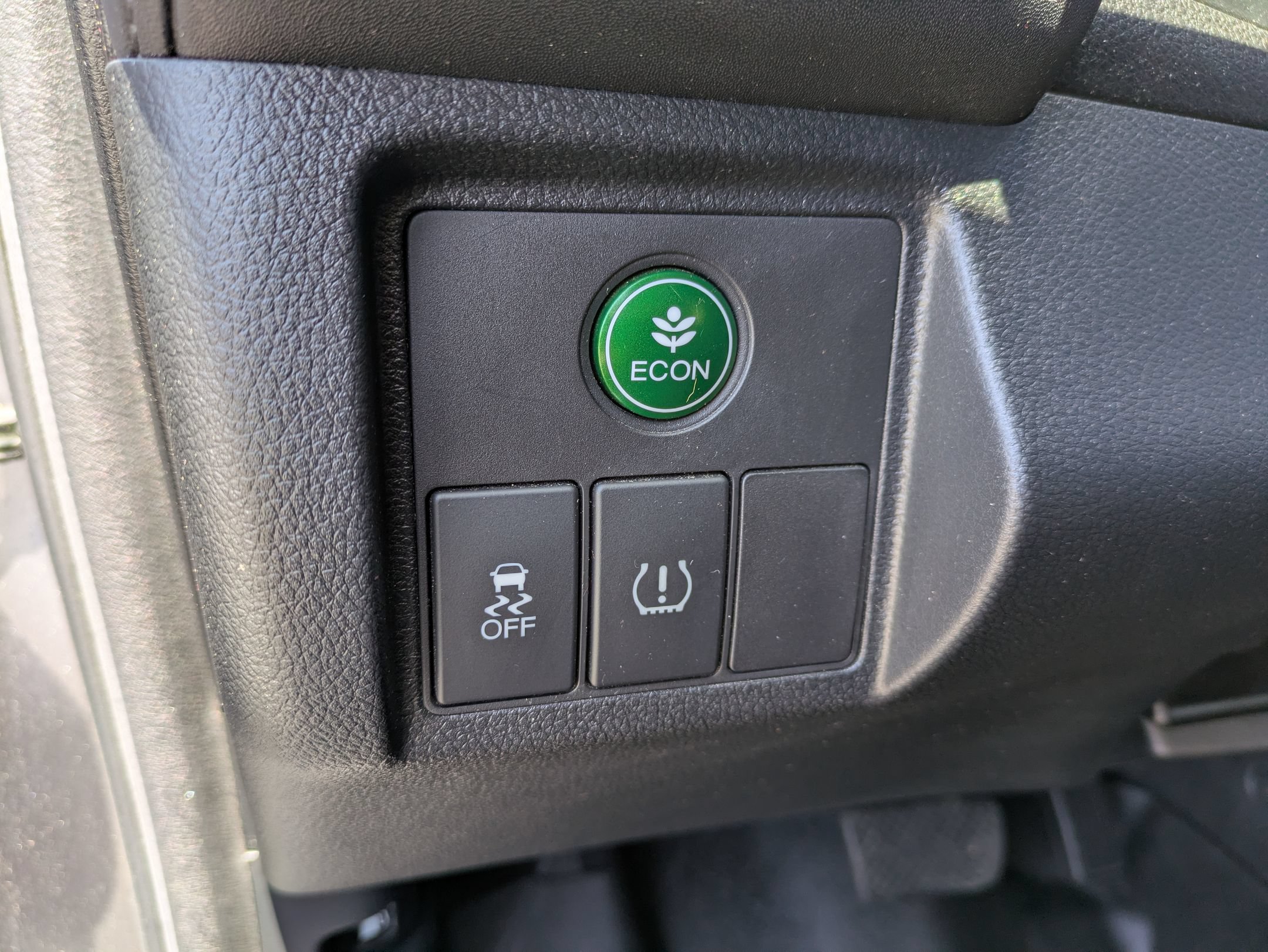 Used 2020 Honda HR-V LX image 15