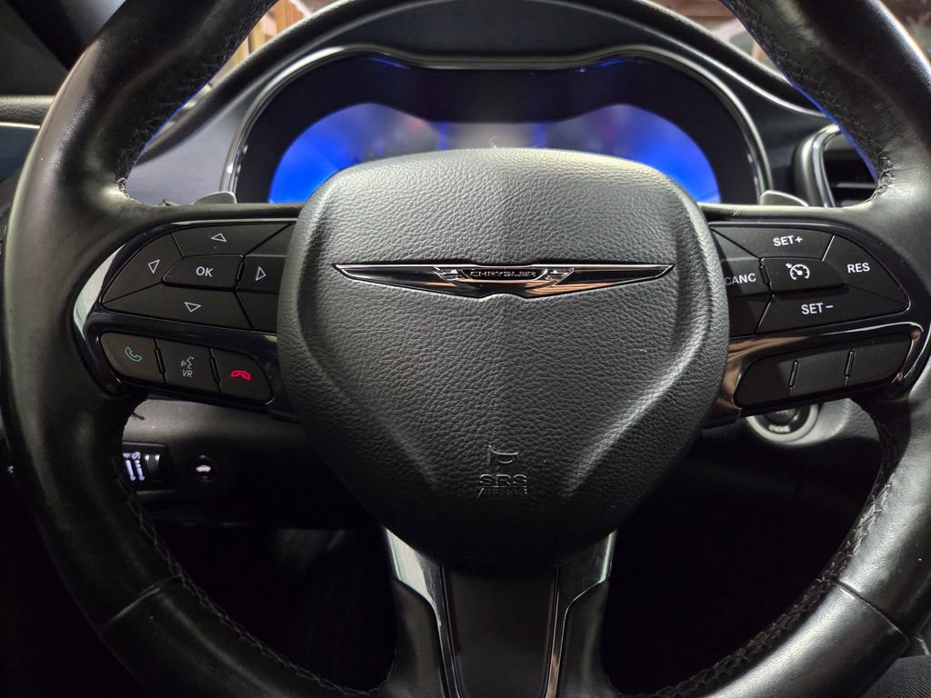 Used 2015 Chrysler 200 S w/ Comfort Group image 5