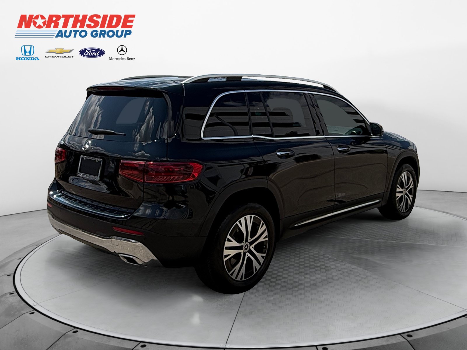Used 2025 Mercedes-Benz GLB 250 image 7