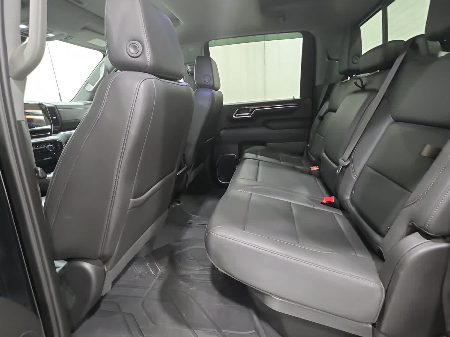 Certified 2024 Chevrolet Silverado 3500 LTZ w/ LTZ Premium Package AWD/4WD image 12