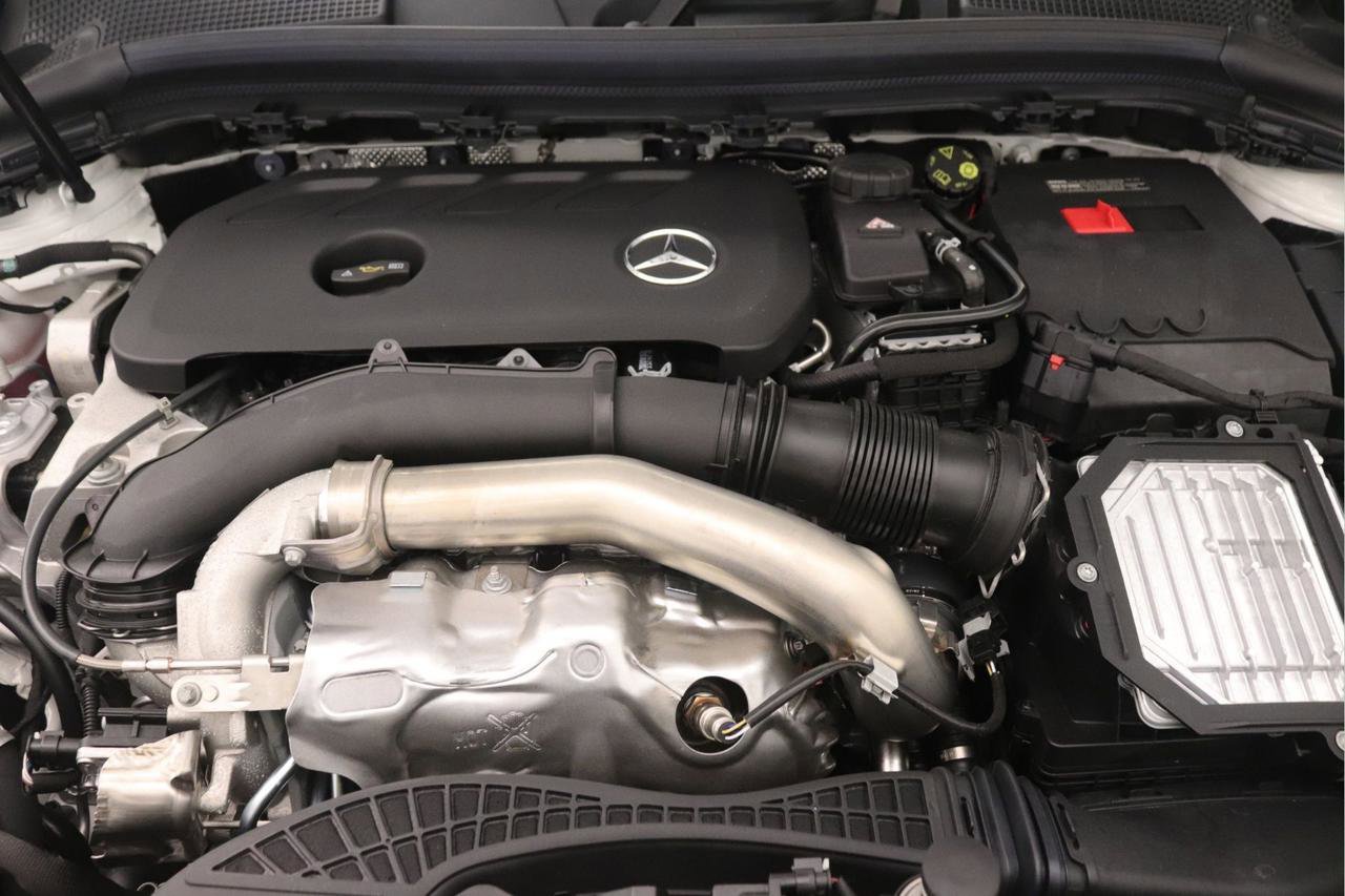 New 2026 Mercedes-Benz GLA 250 4MATIC image 9