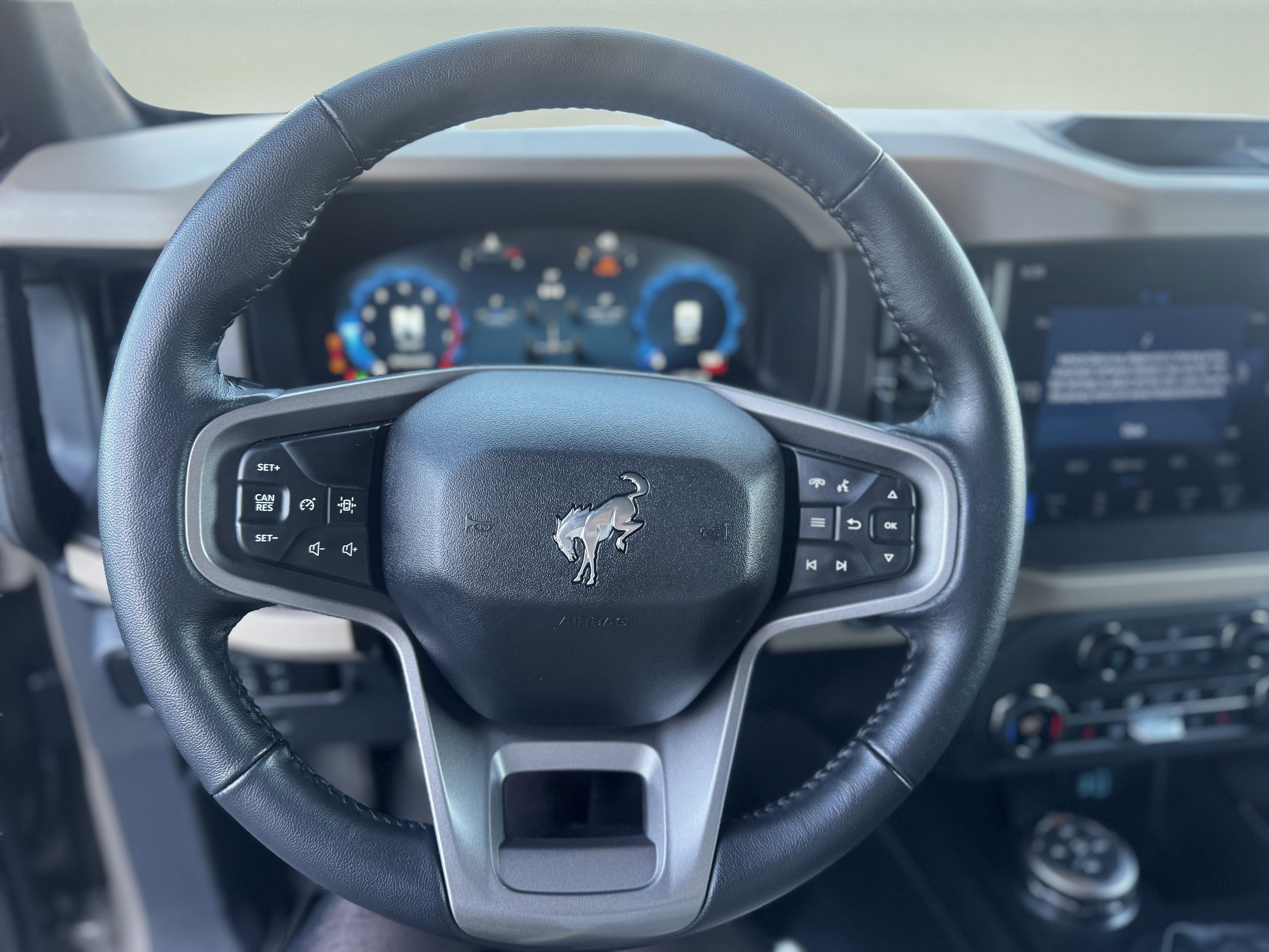 Used 2025 Ford Bronco Big Bend w/ Sasquatch Package image 9