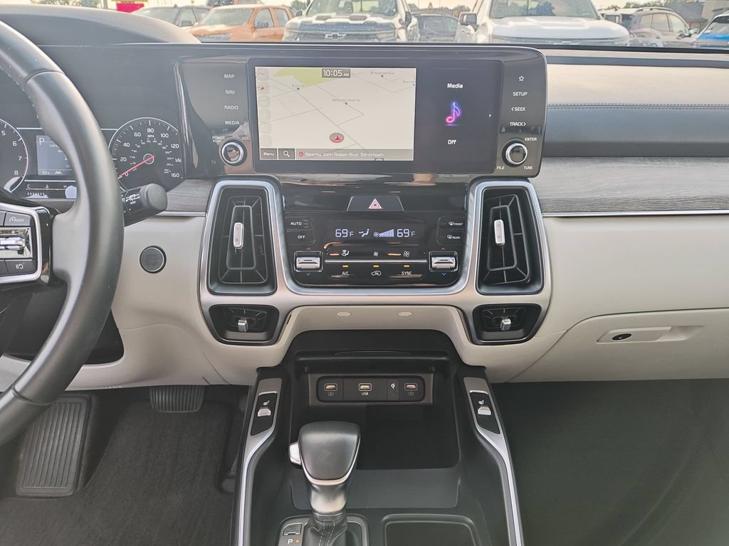 Used 2023 Kia Sorento S AWD/4WD image 21