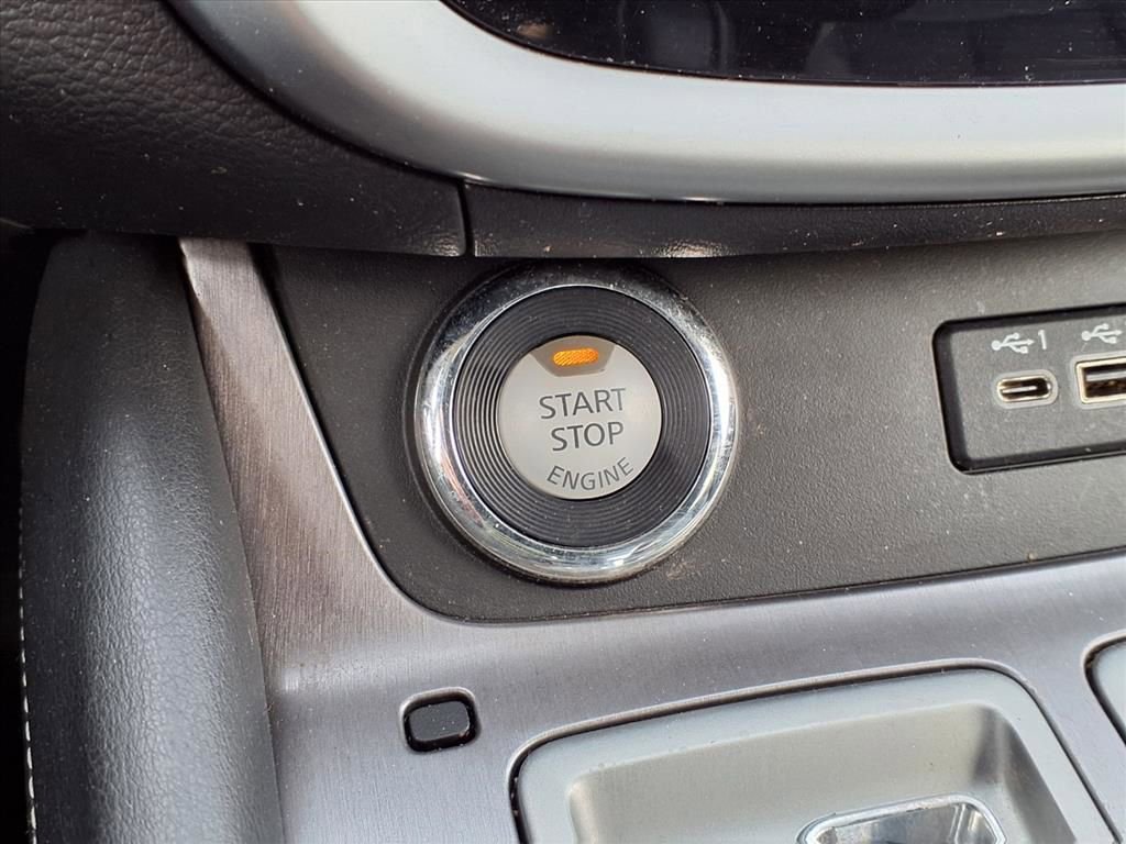 Used 2019 Nissan Murano SL w/ Cargo Package image 11