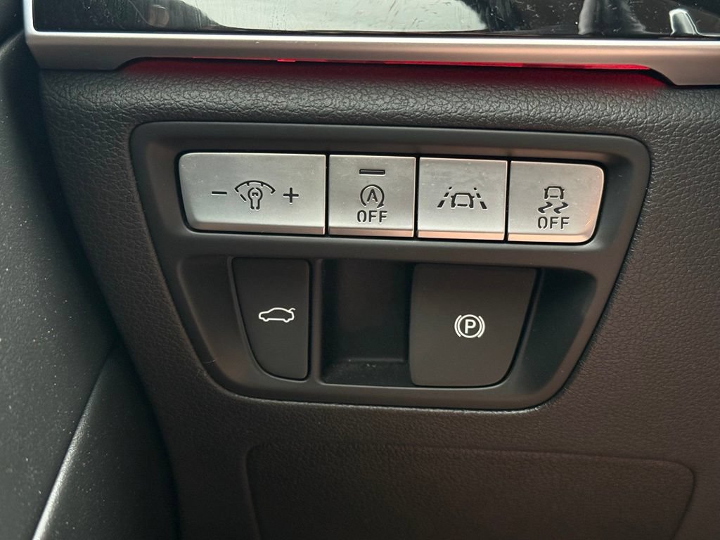 Used 2021 Genesis G80 2.5T AWD/4WD image 23