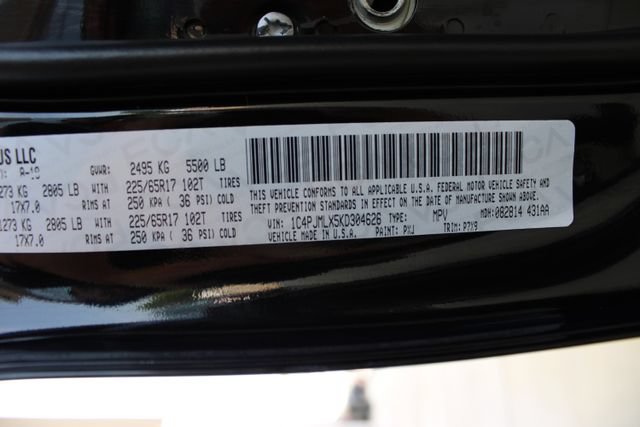 Used 2019 Jeep Cherokee Latitude Plus w/ Cold Weather Group AWD/4WD image 47