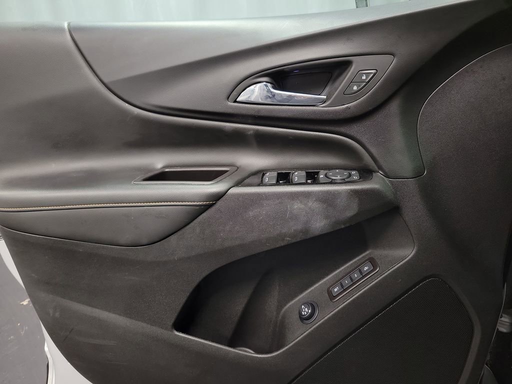 Used 2022 Chevrolet Equinox Premier image 24